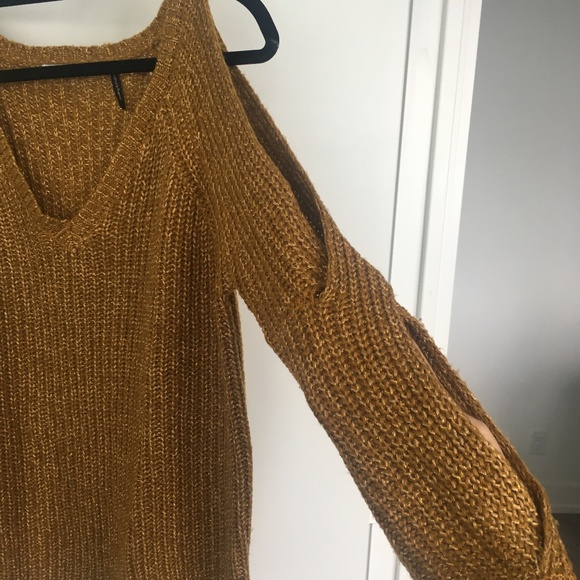 LPB Woman Cable Knit Sweater - Picture 1 of 6